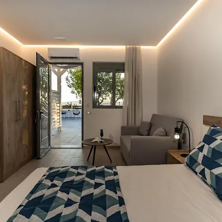 Pounedes Luxury Oda ve Kahvaltı *