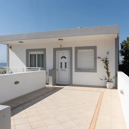 Oda ve Kahvaltı Pounedes Luxury *